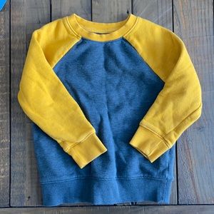 Cat & Jack 3T sweatshirt. Tons of kids clothes all $5 in my closet. Check it out